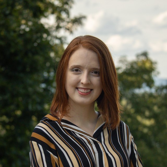Headshot of Jessica Clowdis